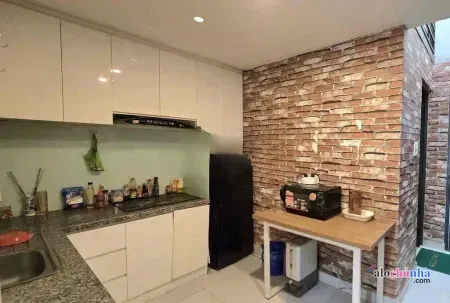 Cho Thuê Nhà số 176 đường Bến Vân Đồn, Phường 6, quận 4