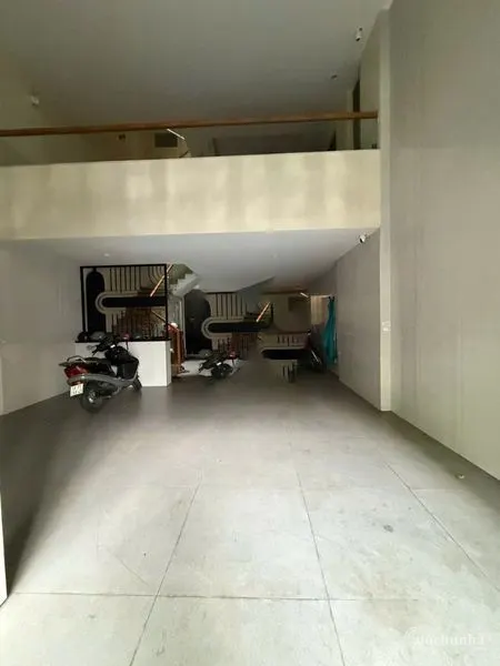 Bán Nhà số 100-100A đường Nhất Chi Mai, phường 13, quận Tân Bình