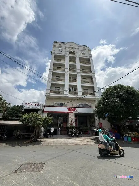 Bán Căn Hộ Dịch Vụ số 82 đường Lý Phục Man, phường Bình Thuận, quận 7