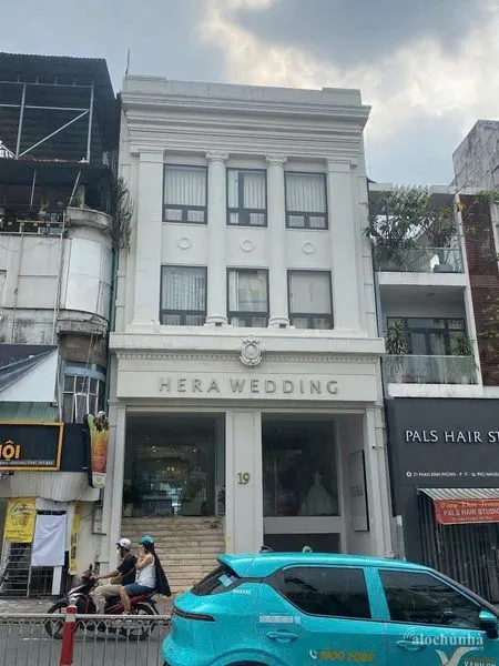 Bán Nhà số 17-19 đường Phan Đình Phùng, Phường 17, Quận Phú Nhuận