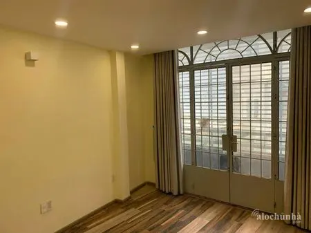 Bán Nhà số 21 Đường Lý Thái Tổ, Phường 1, Quận 10