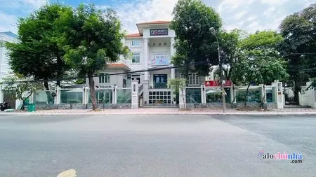 Bán  Nhà số 113 đường Nguyễn Văn Hưởng, Phường Thảo Điền, Thành Phố Thủ Đức