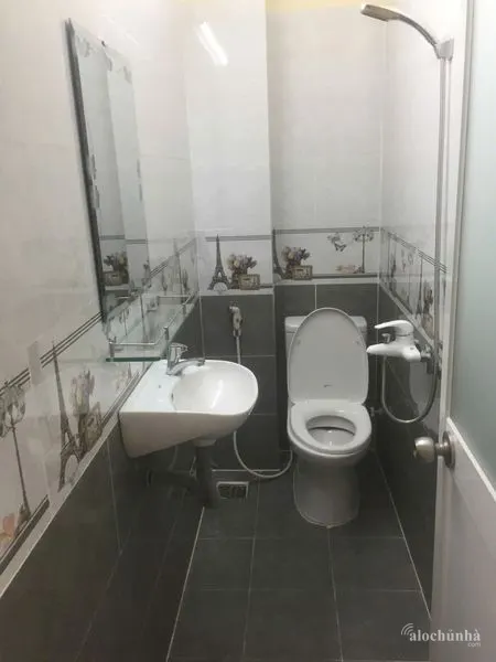 Bán Nhà số 241 Đường Dương Quảng Hàm, Phường 6, Quận Gò Vấp