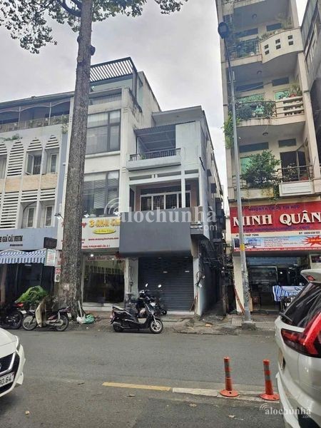 Bán nhà mặt tiền 37-38  Tôn Thất Tùng, phường Bến Thành, quận 1, bề ngang rộng, pháp lý chuẩn