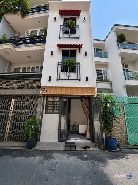 Bán Nhà số 100/57 đường Thích Quảng Đức, phường 5, quận Phú Nhuận