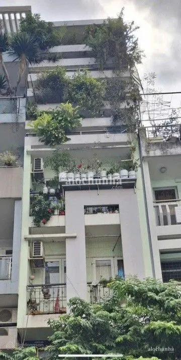 Bán Nhà số 241 Đường Đào Duy Từ, Phường 7, Quận 10