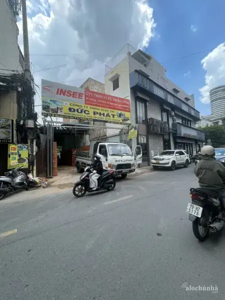 Bán Nhà số 2 đường Nguyễn Cửu Vân, Phường 17, quận Bình Thạnh